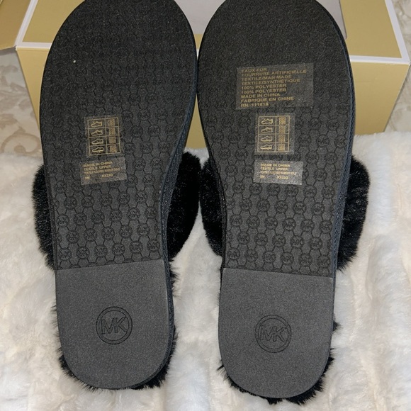 NIB Michael Kors Tula Scuff Slipper - Picture 4 of 4